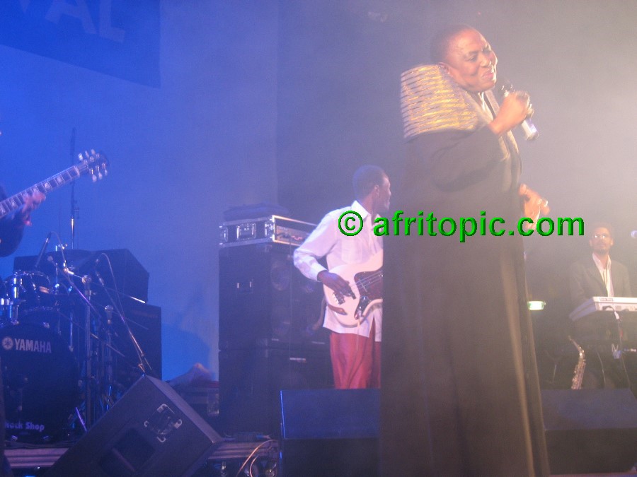 ../Images/afw2006c 498.jpg